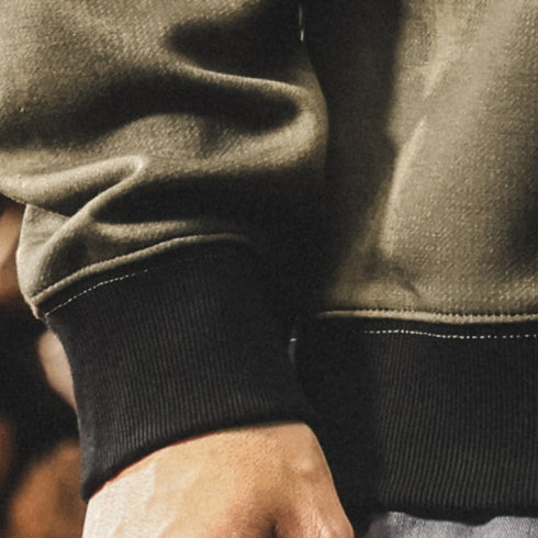 Relax Silhouette Pocket Crewneck Sweatshirt P1849