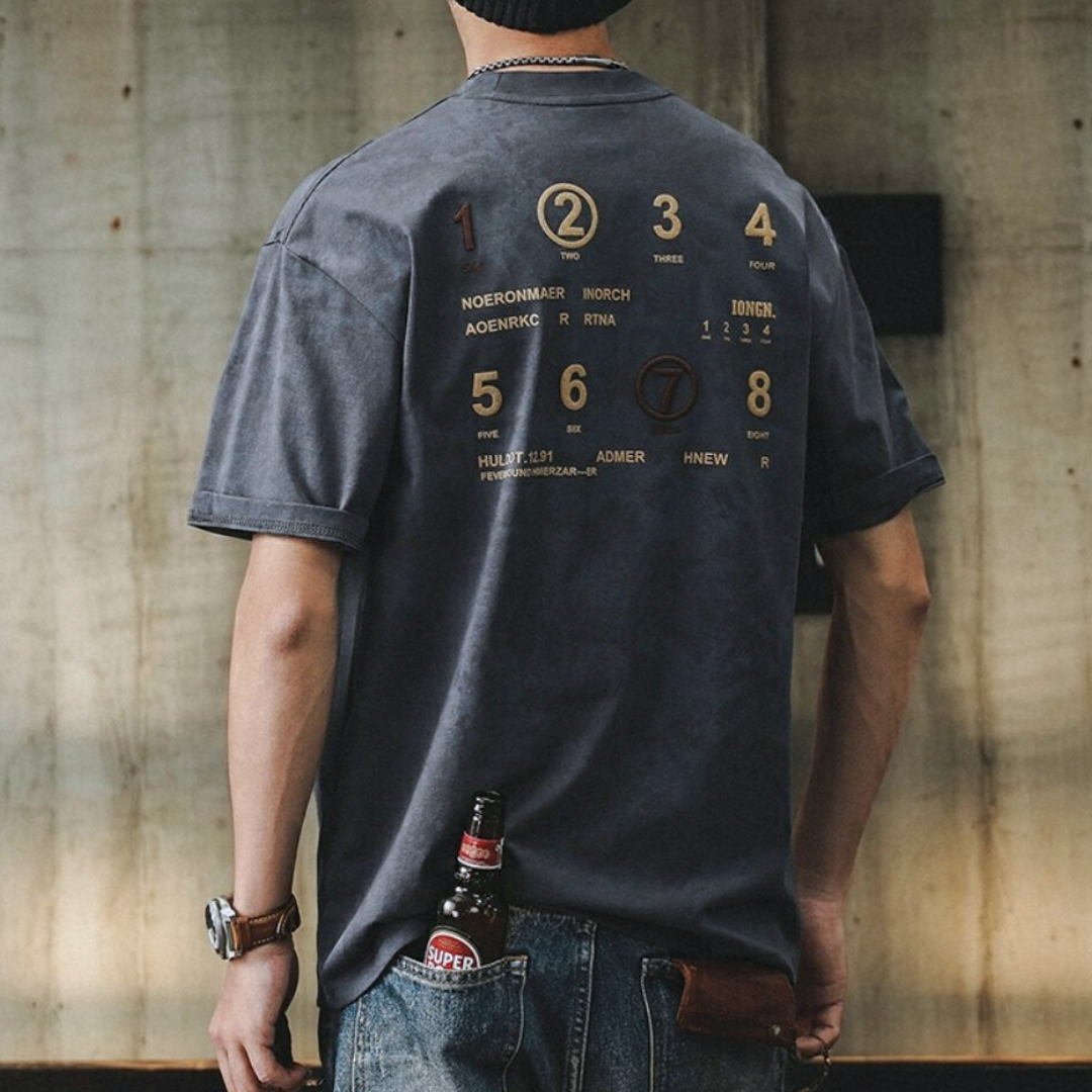 ナンバーアートバックプリントTシャツ P0890 | PEAK BLUE (ピークブルー)