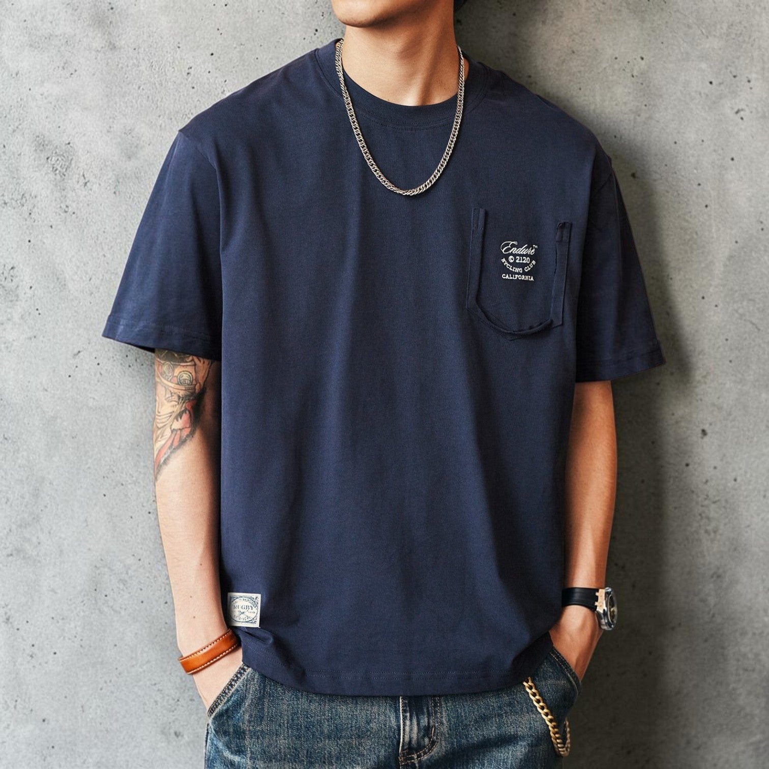 ポケットプリントクルーネック半袖Tシャツ P2119 – PEAK BLUE (ピーク 